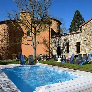Couette-café Château Des Aiguilles, Saint-Rémy-de-Chargnat